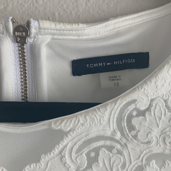 Brand New Tommy Hilfiger White Lace Dress - Picture 3 of 7